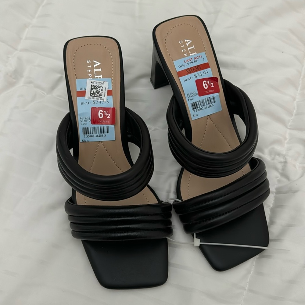 Black heels sandals